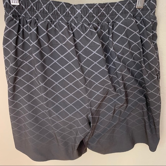 SOULCYCLE Athletic Shorts Cycling Inner Compression Grid Pattern Gray - Picture 7 of 10